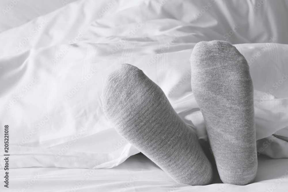 dimenzije vzmetnic: ti noge lezejo preko roba postelje?